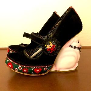 BNIB Irregular Choice Thumper Black Velvet Bunny Heels 🐰 / EU 39